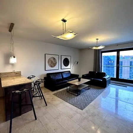 Krawiecka 3 - Center - 7 People - Private Parking Διαμέρισμα Βρότσλαβ